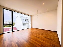Lorong Chuan (D19), Terrace #586543951